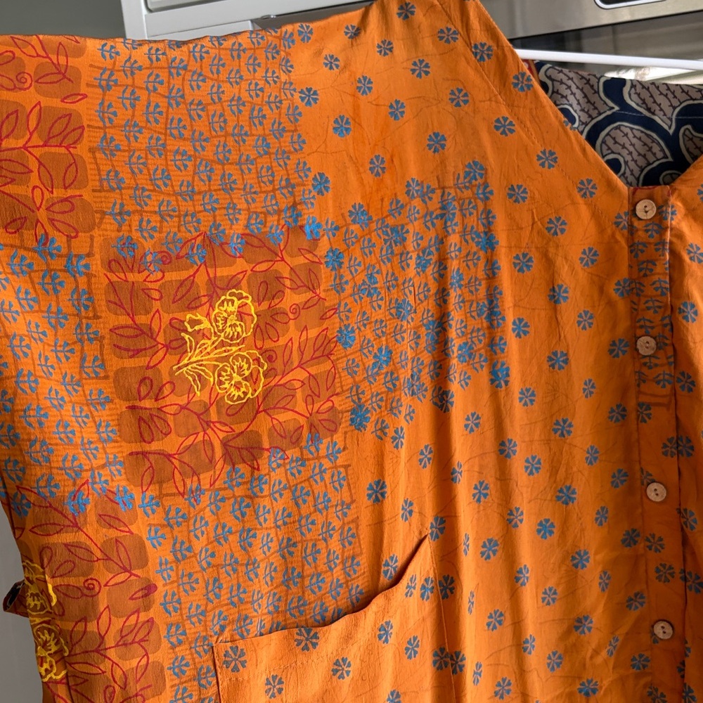 Reversible silk Printed Midi Dress in Navy & Red or burnt orange and blue print! - Picture 7 of 8